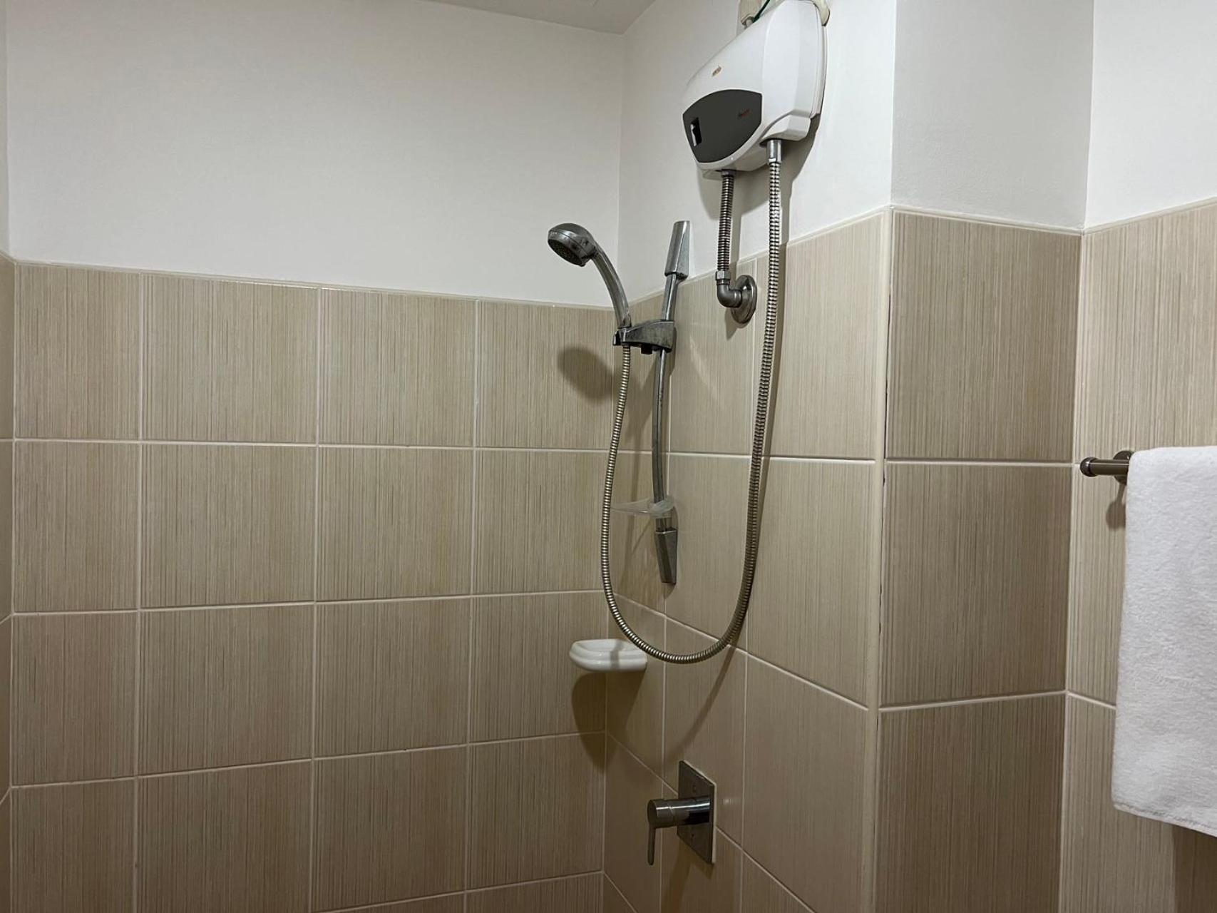 Grand Riviera Suites Manila Eksteriør bilde